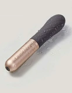 Vibrators Love Not War Gra