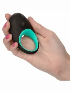 Rechargeable Vibrators Link Up Pinnacle Cockring